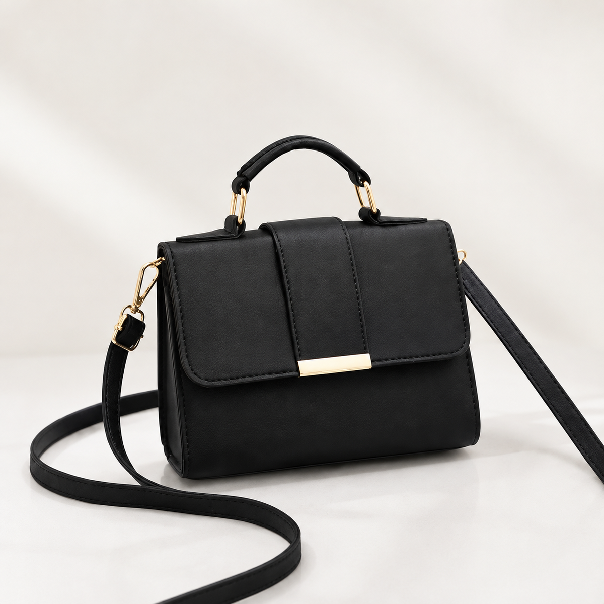 Black Handle Bag-1